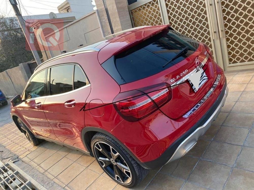 مرسيدس بنز GLA